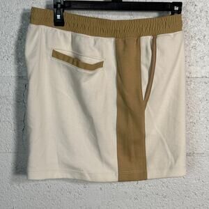The North Face Women's Tnf Tech Shorts - Khaki Stone/ Gardinia white XL